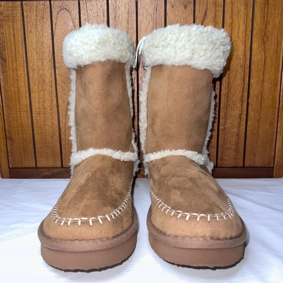 NWT AMERICAN EAGLE WINTER BOOT
FAUX FUR SIZE 10W - Picture 3 of 4